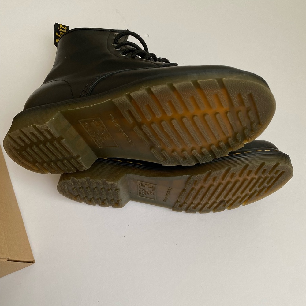 Dr.Martens 1460 Nappa 8-eye smooth leather lace up boots - Picture 4 of 10